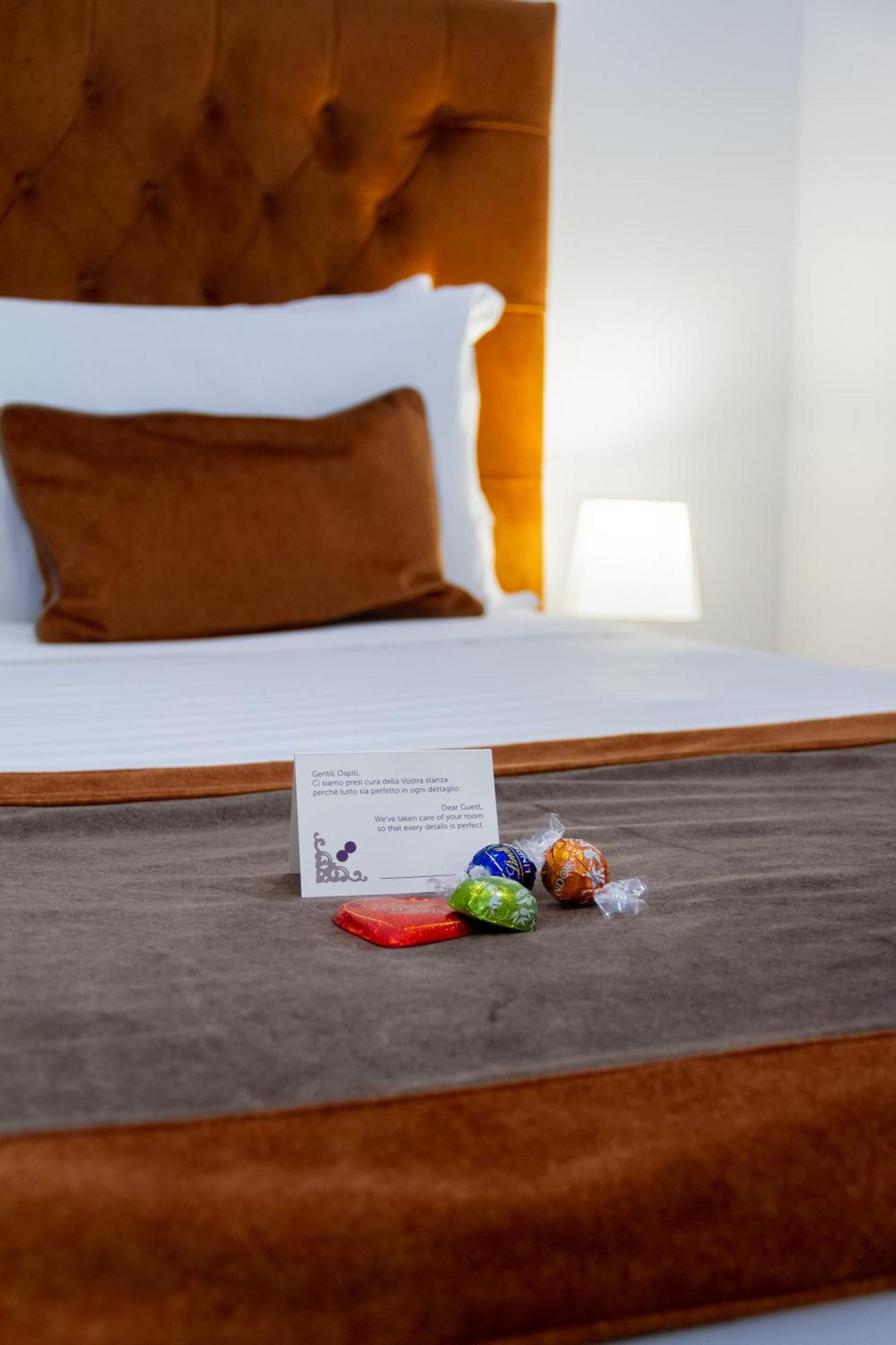 Home At Rome St. Peter Rooms&Apartment Bagian luar foto