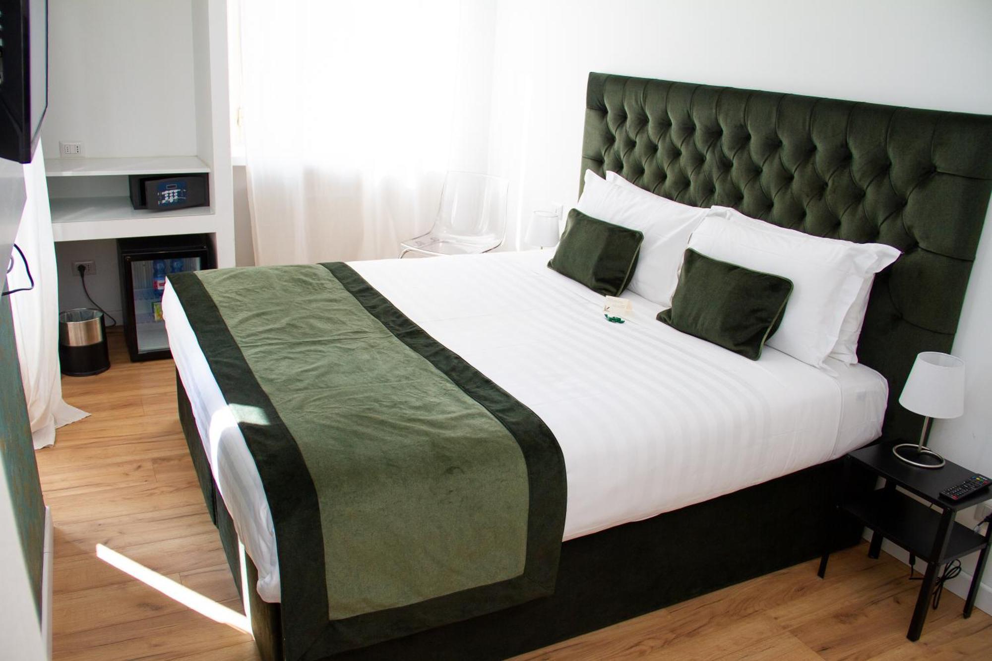 Home At Rome St. Peter Rooms&Apartment Bagian luar foto