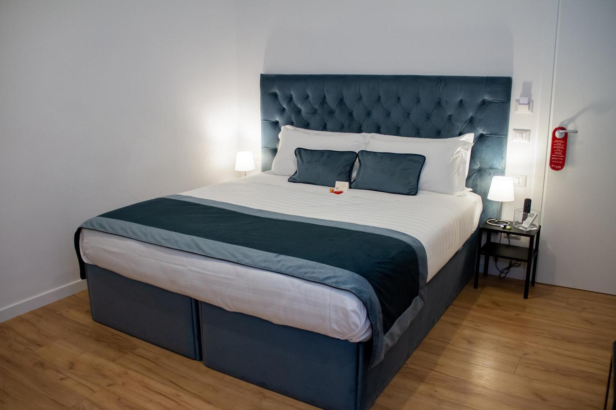 Home At Rome St. Peter Rooms&Apartment Bagian luar foto