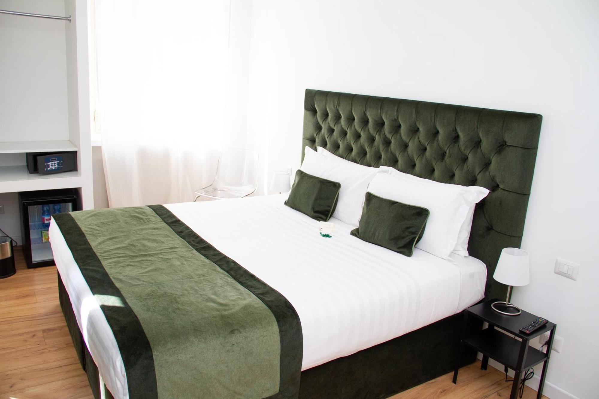 Home At Rome St. Peter Rooms&Apartment Bagian luar foto