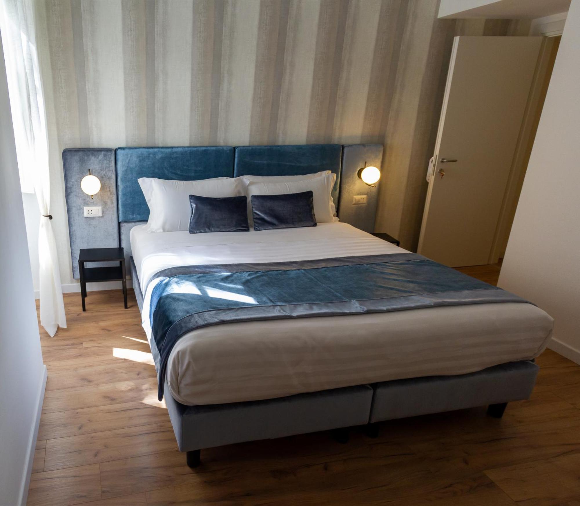 Home At Rome St. Peter Rooms&Apartment Bagian luar foto